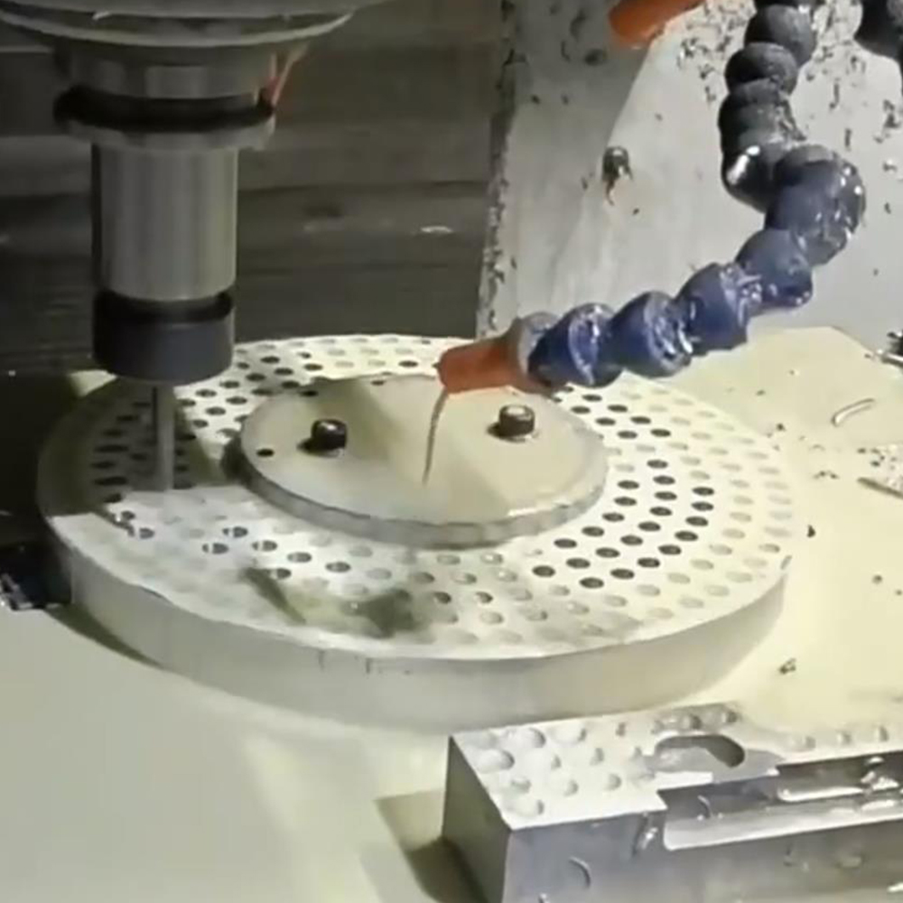 Servizio di lavorazione di fresatura CNC personalizzato di parti in acciaio di alluminio di alta precisione